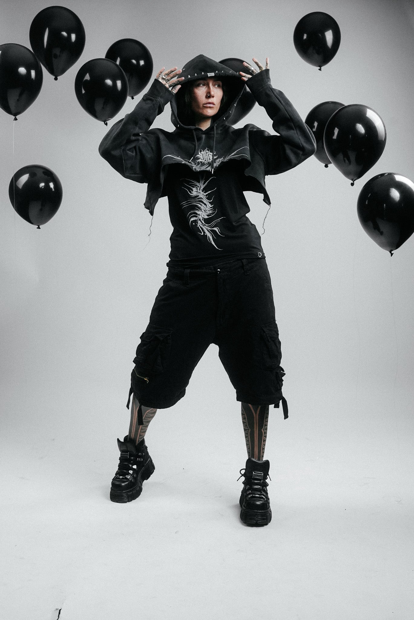 CROPPED DARK WASHED SPIKED HOODIE