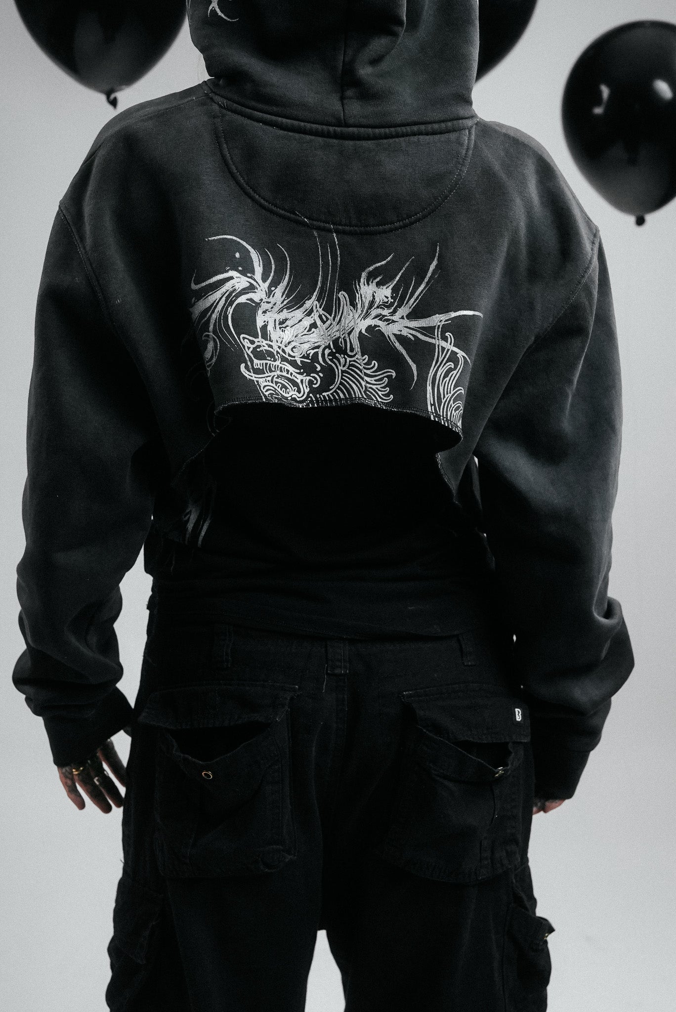 CROPPED DARK WASHED SPIKED HOODIE