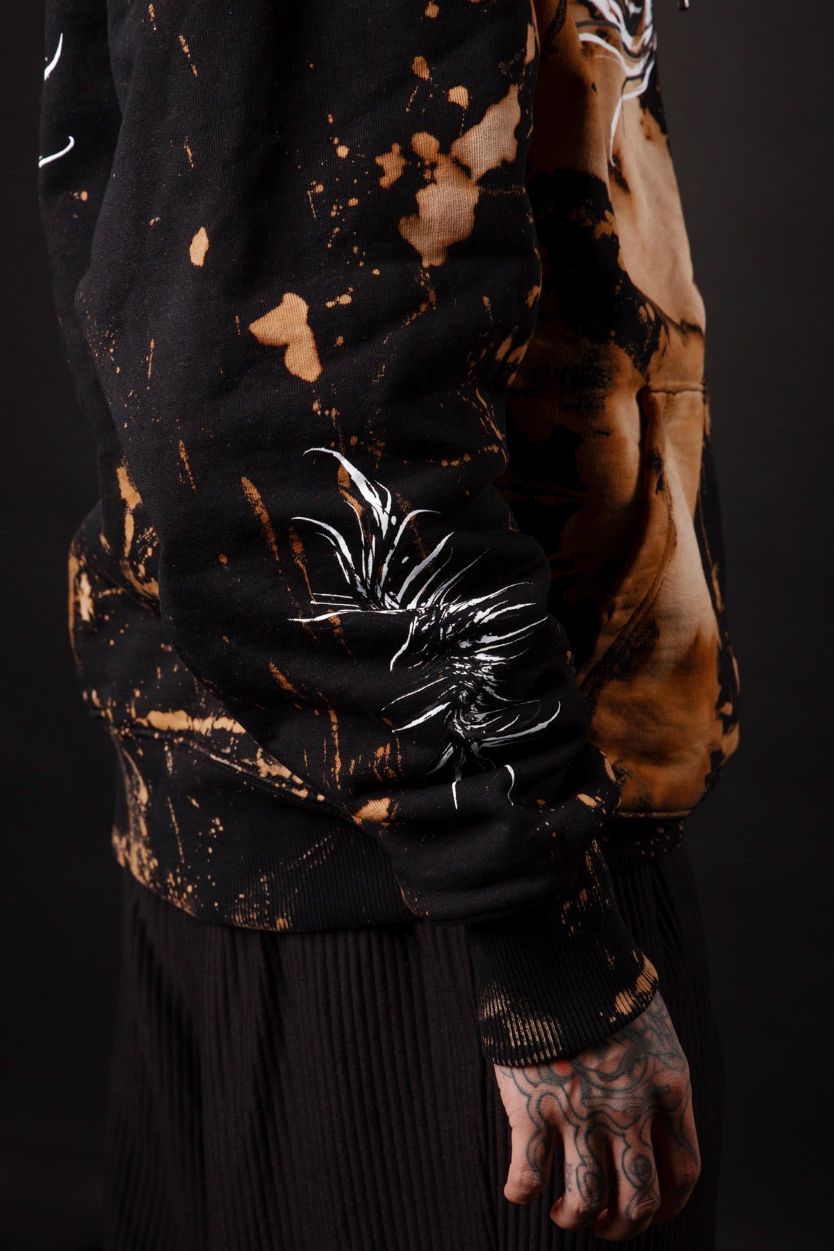 LIQUID DEATH X GLUT HOODIE