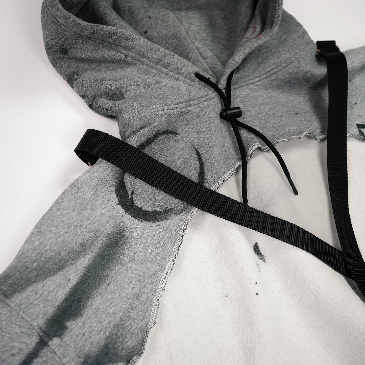 TMM UPCYCLING GREY HOODIE