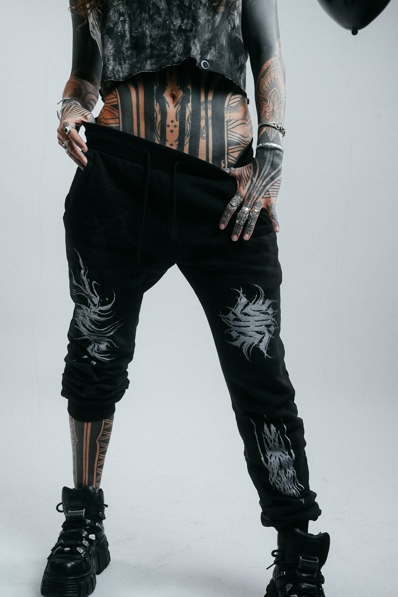 BLACK DARK BLEACH SWEATPANTS