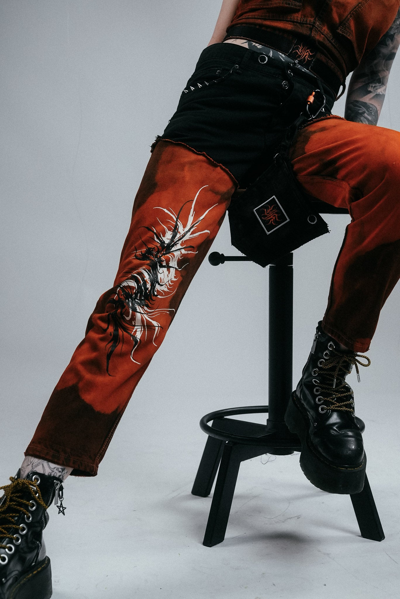 2 colored Jeans
