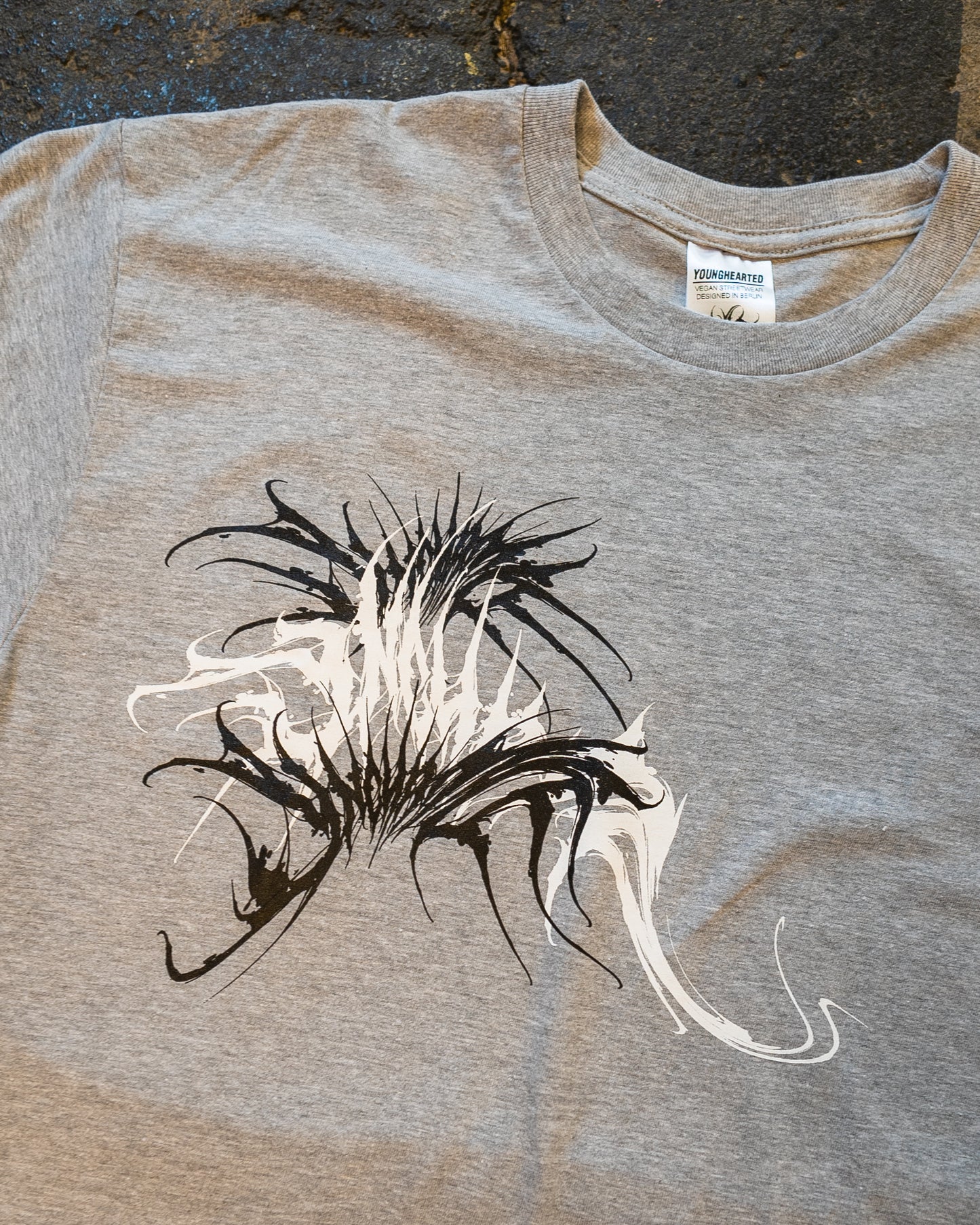 LIQUID DEATH T-SHIRT -VERSION 4-