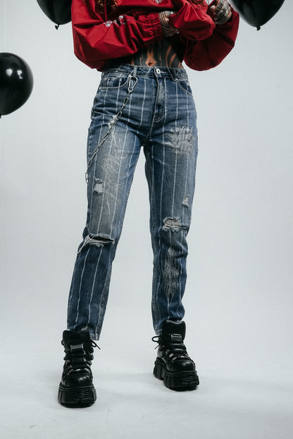 UPCYCLED MOM JEANS