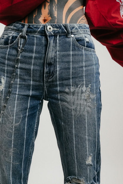 UPCYCLED MOM JEANS
