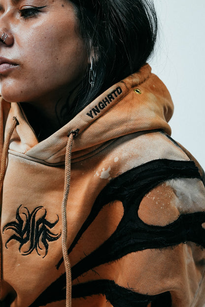 Crossed shoulder hoodie