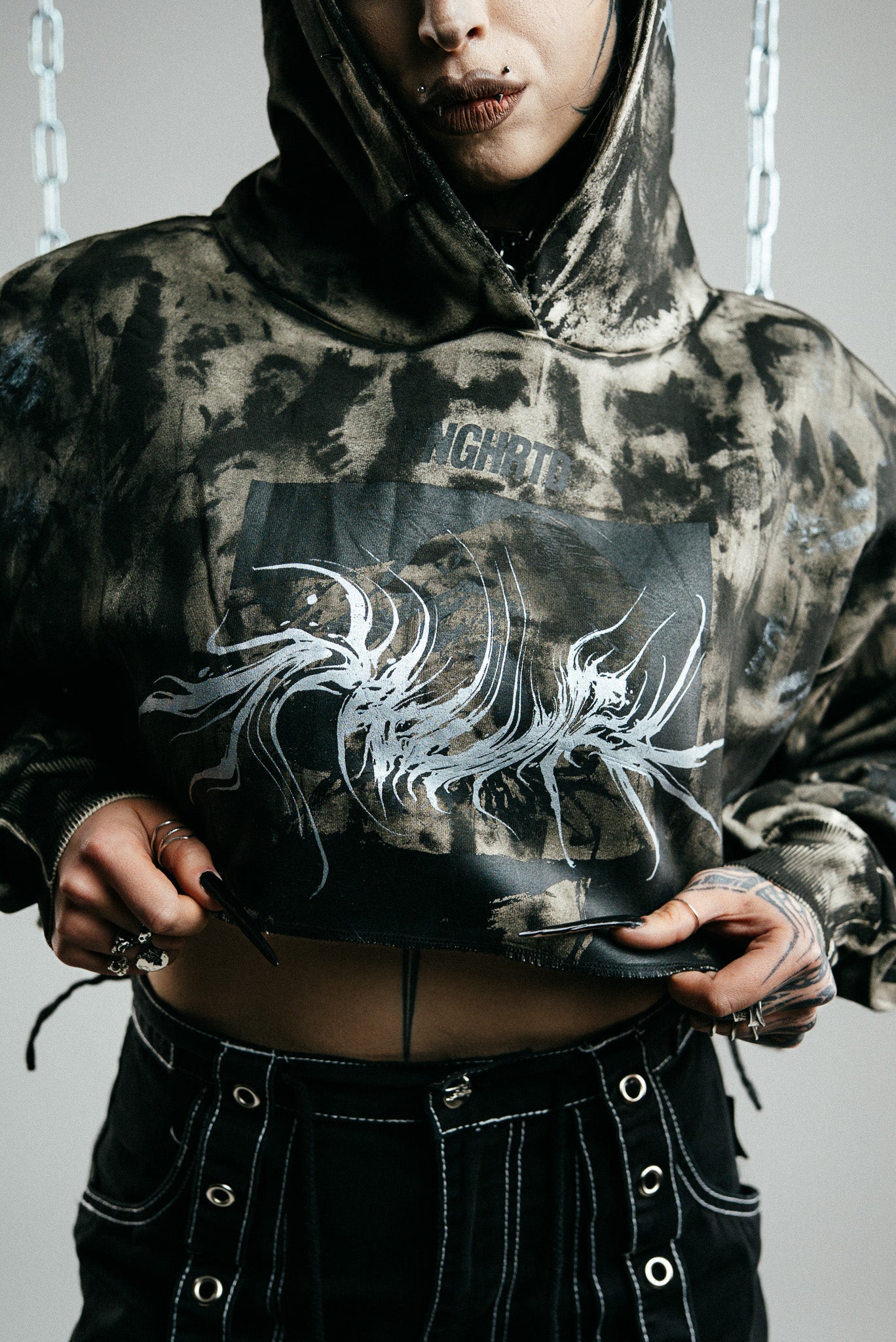 CROPPED REWORKED KINTSUGI HOODIE