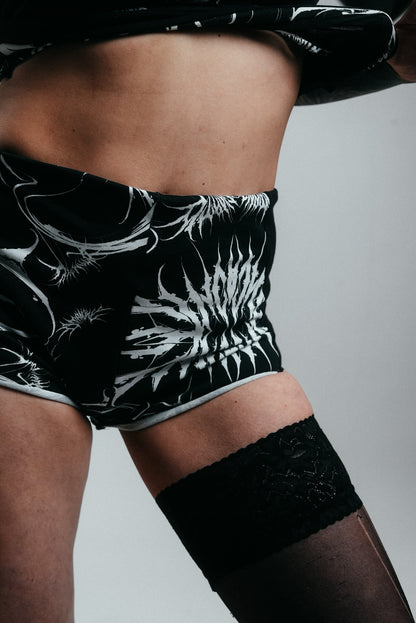 Shorts YH ambigram printed fabric.