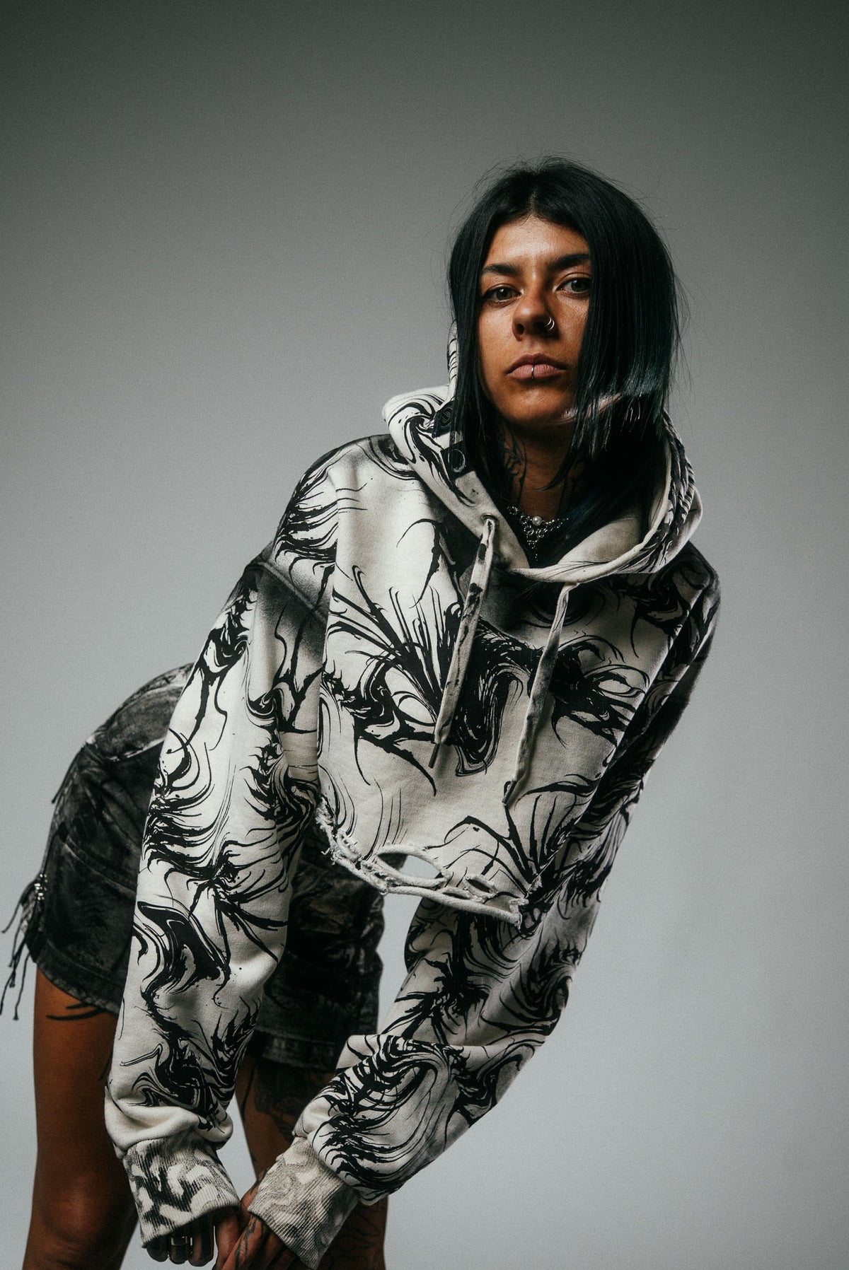 “Emetreo” cropped hoodie