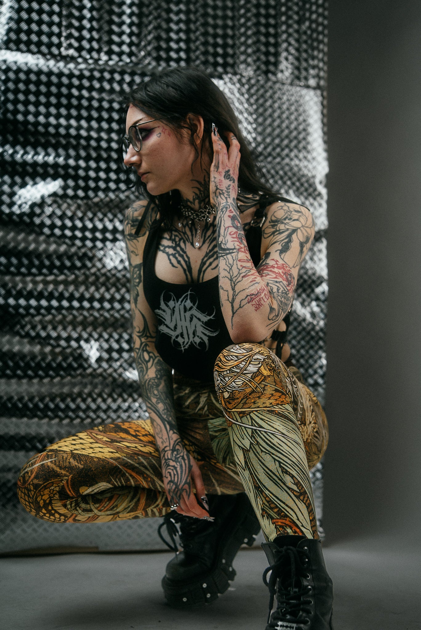 KUSEN DARK LEGGINGS