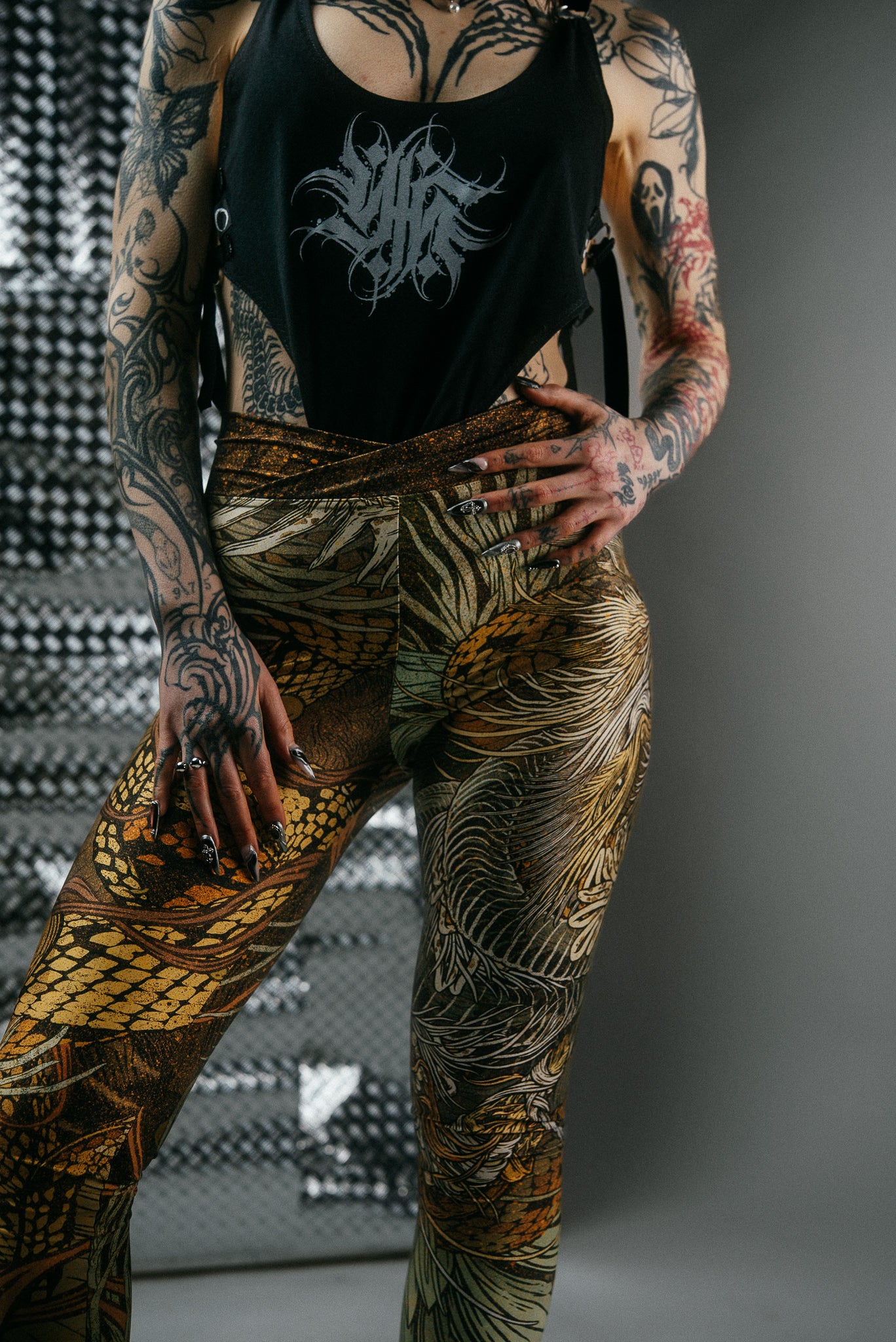 KUSEN DARK LEGGINGS